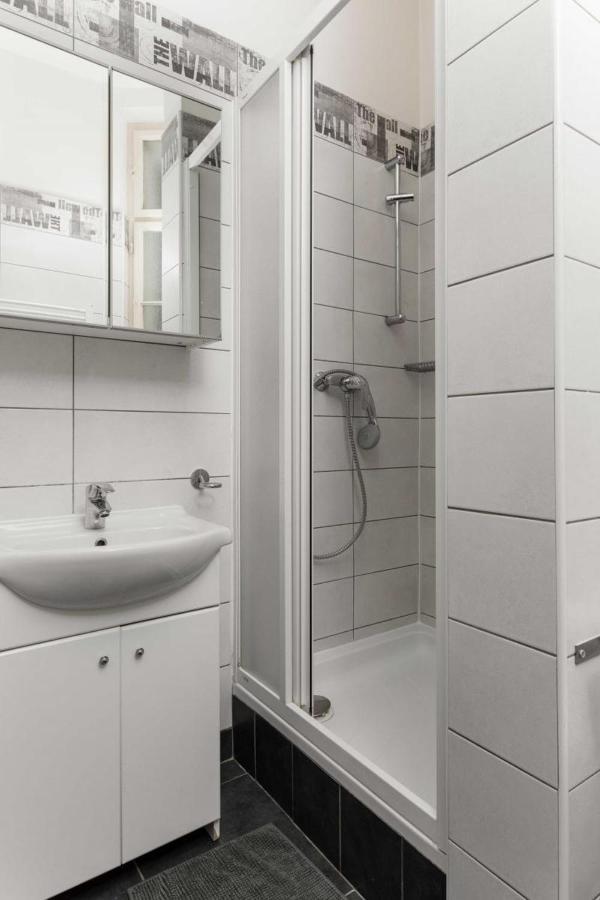 Letna Apartments Πράγα Εξωτερικό φωτογραφία